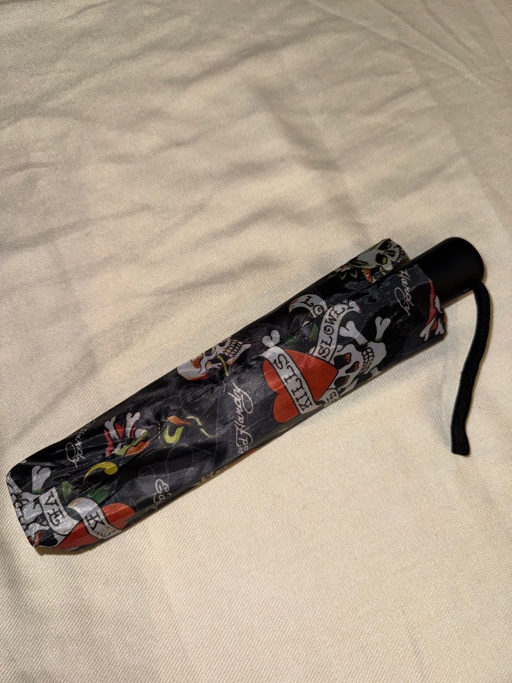 ❤️ Ed Hardy Black Compact Umbrella with Auto Open and Close!!!!
